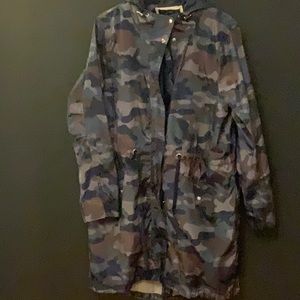 Oversized Navy Camo Wind breaker